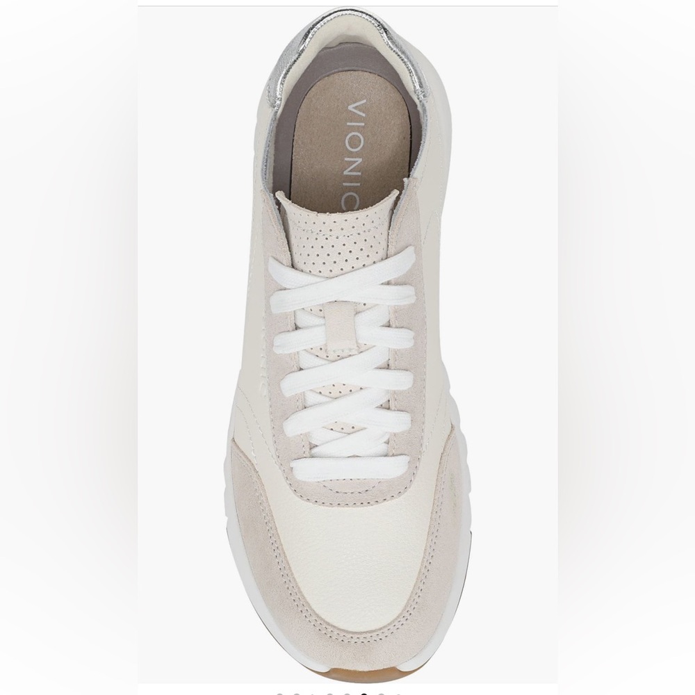 Vionic Uptown Sneaker Women’s 7 Cream White Silver Leather Nubuck NWOB